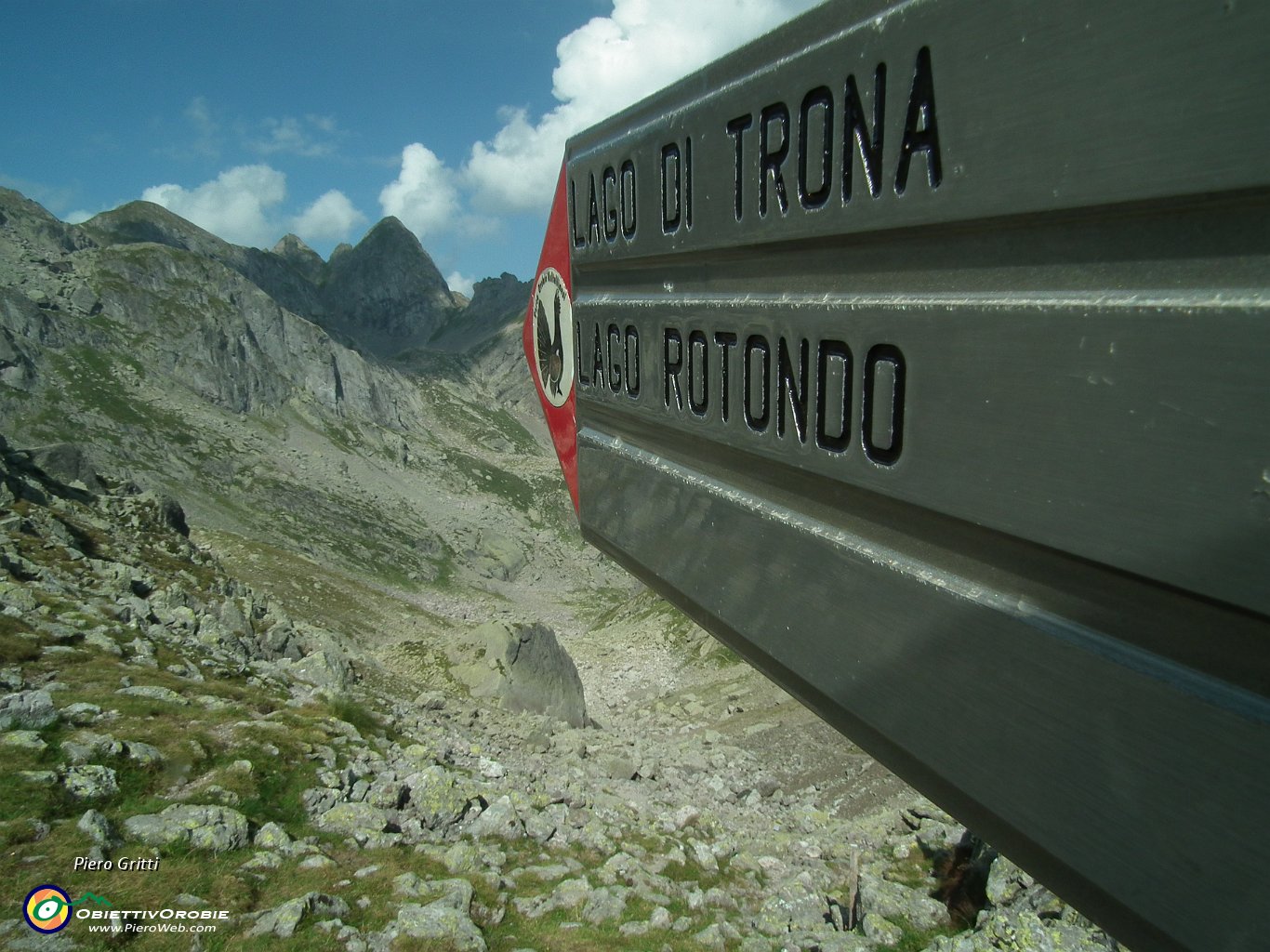 19 a sx per il Lago Rotondo....JPG